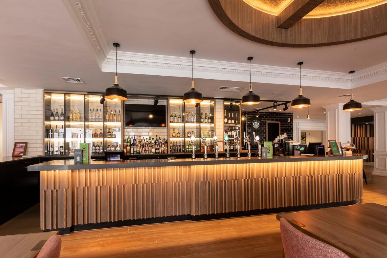 Holiday Inn Guildford By Ihg Εξωτερικό φωτογραφία