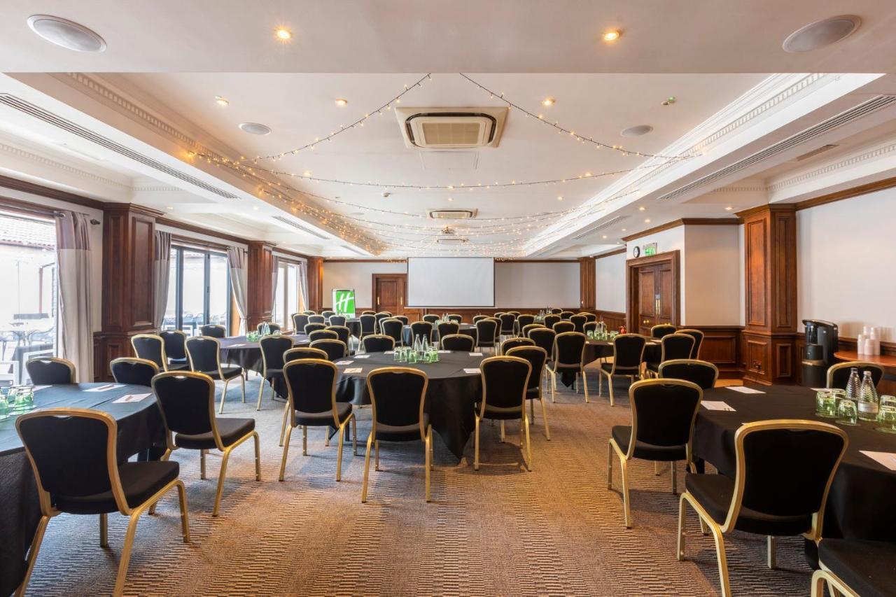 Holiday Inn Guildford By Ihg Εξωτερικό φωτογραφία