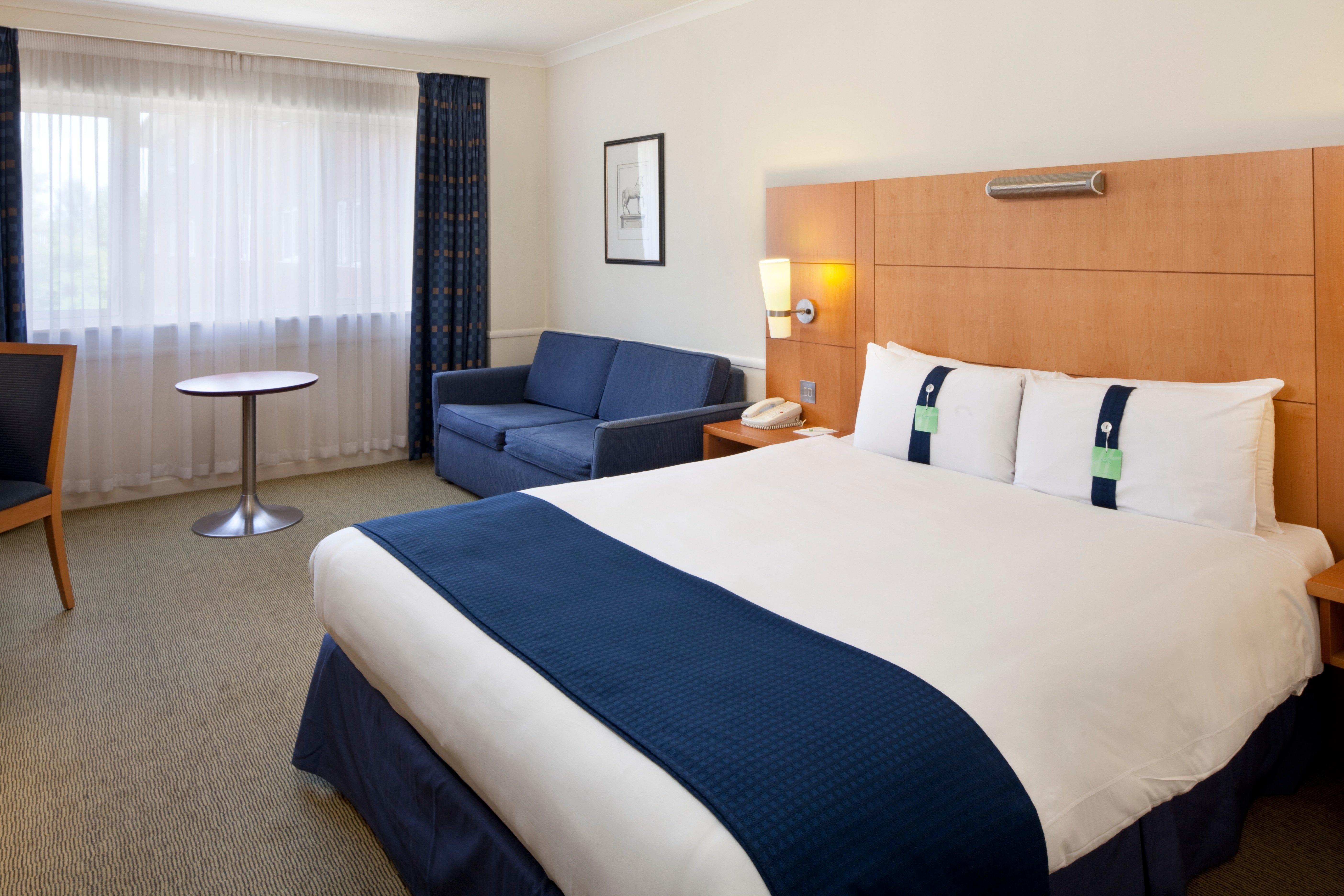 Holiday Inn Guildford By Ihg Εξωτερικό φωτογραφία
