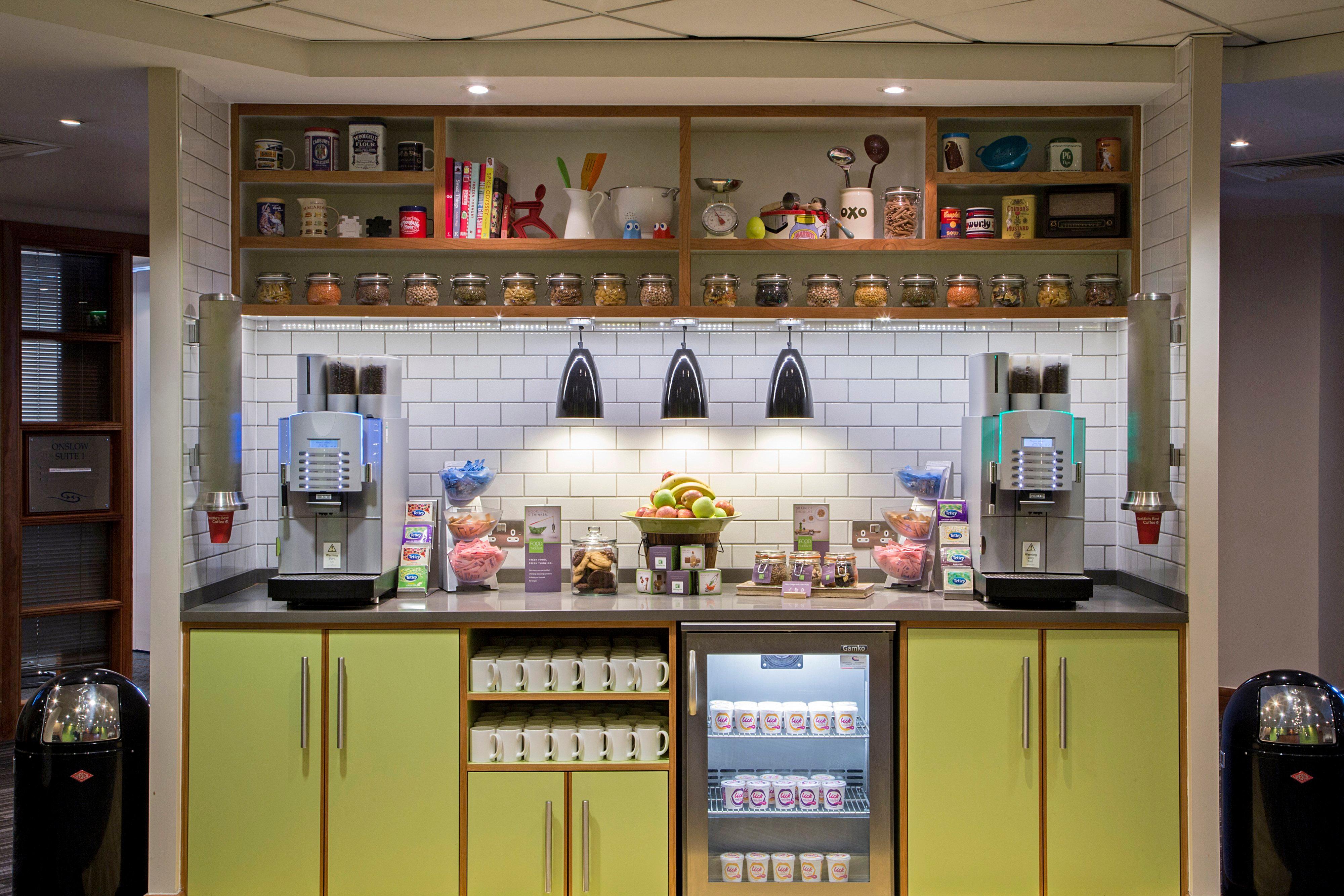 Holiday Inn Guildford By Ihg Εξωτερικό φωτογραφία