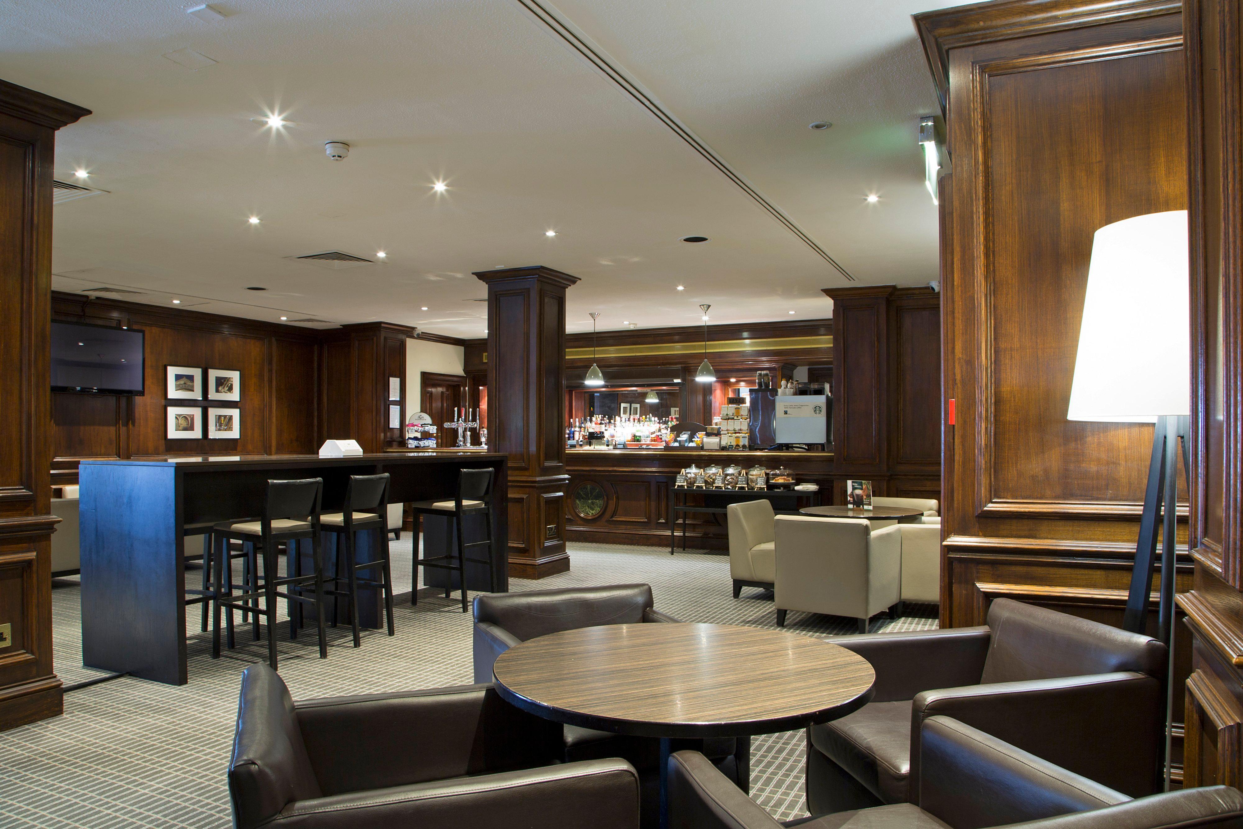 Holiday Inn Guildford By Ihg Εξωτερικό φωτογραφία