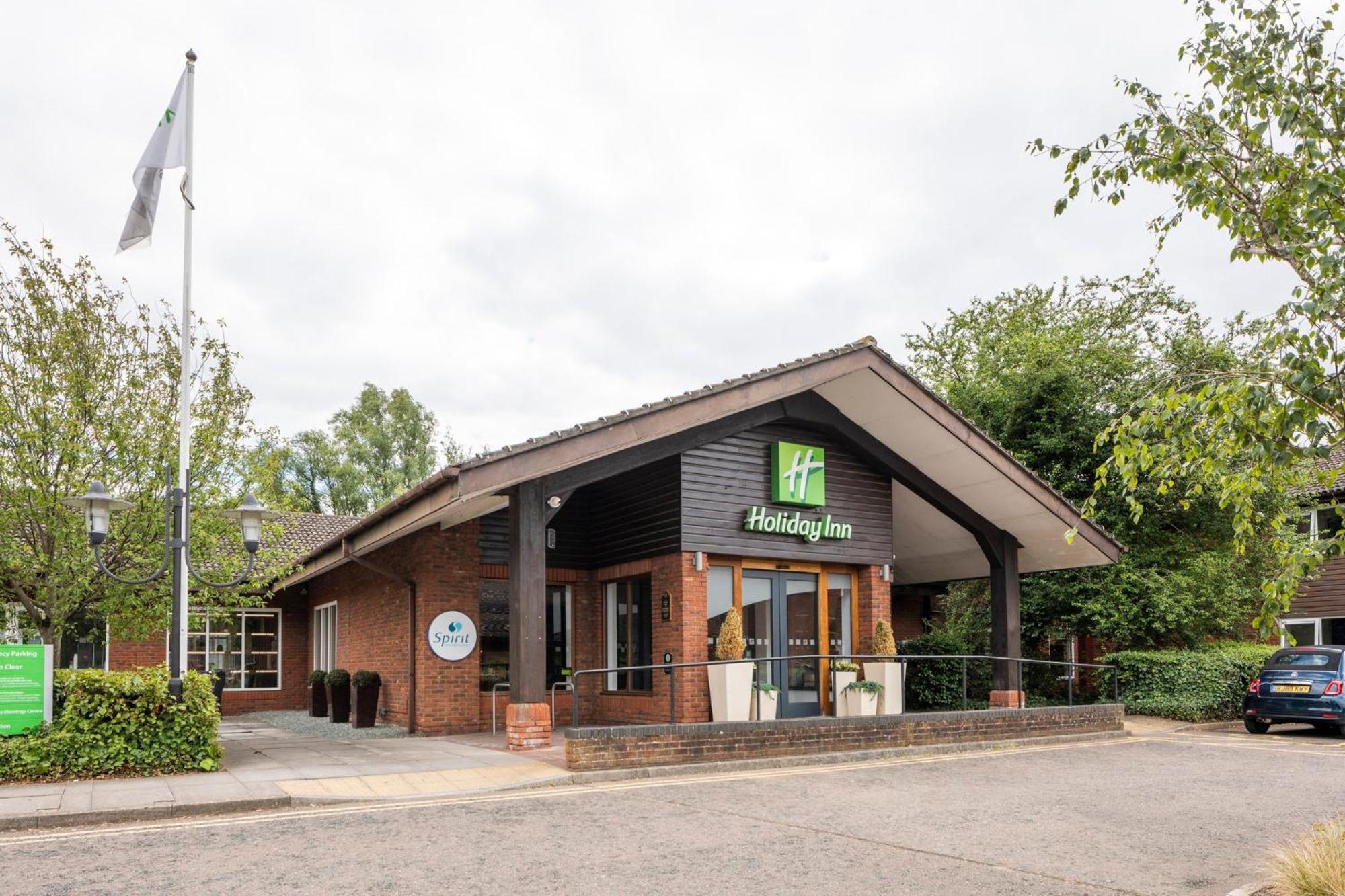 Holiday Inn Guildford By Ihg Εξωτερικό φωτογραφία
